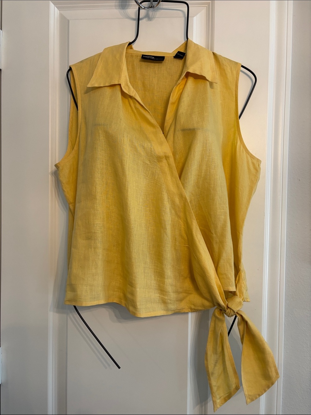 Women’s Yellow Sleeveless Collared Wrap Tie Linen Blouse by Valerie Stevens. L